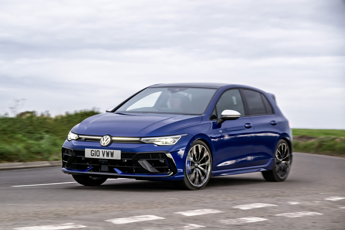 VW Golf R exterior cornering